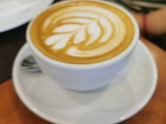 -Chom Cafe and Restaurant