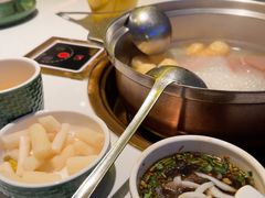 -润园四季椰子鸡火锅(卓越INTOWN店)