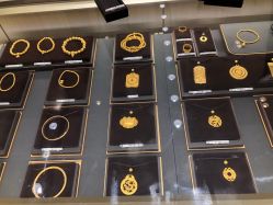 点击看大图 -周大福CHOW TAI FOOK(长寿路189弄购物中心店)