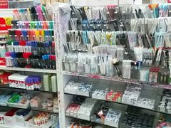 -新华书店(虹悦城店)