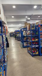 -逝水玩具折扣店