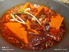 -赵美丽·重庆社区火锅·直营店(火车东站·中豪国际店)