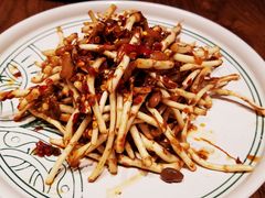 版纳拌折耳根-云海肴·汽锅鸡·云南菜(美罗城店)