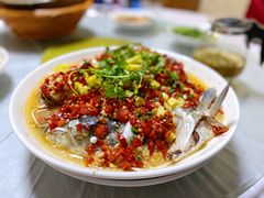 剁椒鱼头-天乐农家鱼头王(天目湖店)