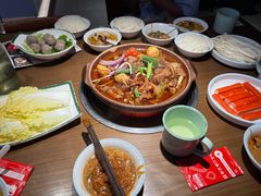 -蔡婶牛腩牛杂煲(长安万科店)