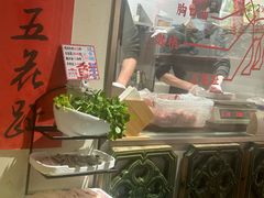 -邹开喜·小海鲜醉鸡煲·潮汕鲜切牛肉店(襄阳北路店)