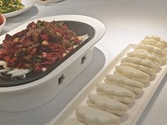 -巴特餐饮6加1音乐餐吧·新疆菜