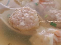 鲜虾蟹籽云吞-玲玲饮食店