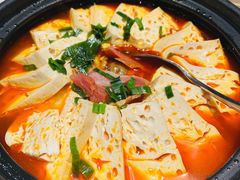 老火腿蜂窝豆腐-小厨娘淮扬菜(清江苏宁广场店)