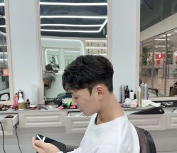 -尤司男士国潮理发馆