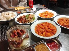 牛排肉-马路牙子地桌烤肉(工体店)