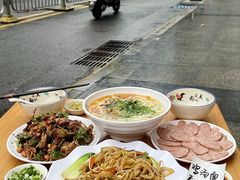 -萍姨抻面馆·鸡架冒菜(清湖店)