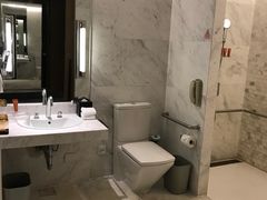 -上海滴水湖皇冠假日酒店