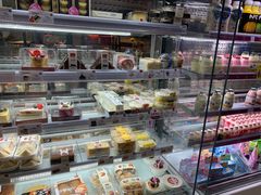 面包甜点陈列柜-欧文西点(港隆广场店)