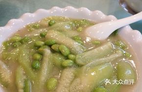 Loofah with Green Peas