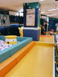 -孩子王童乐园(西安万象城店)