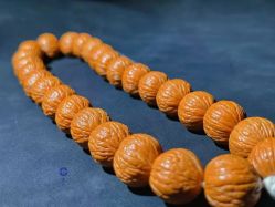 -灵彩珠宝(朗香街店)