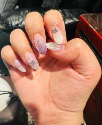 -悦指间美甲美睫