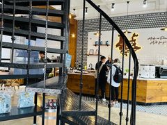 面包甜点陈列柜-Torch Coffee 炬点咖啡