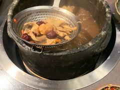 -蘑界·野生菌火锅(深业上城店)