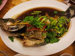 -J Daeng Seafood