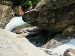 -庐山碧龙潭风景区