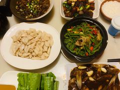 -嘉丰湘菜馆(芳群园店)