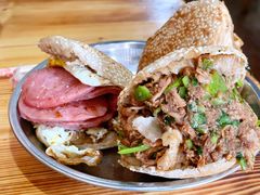 烧饼夹肘子肉-昌顺马记小吃店(昌盛园店)