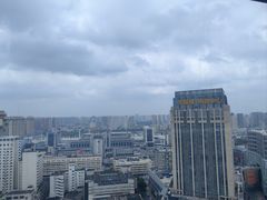 -冰纷万象滑冰场(二七万象城店)