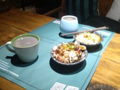 -八月美食小馆(银泰城总店)