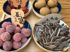 -两棵枇杷树