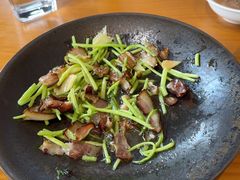 -莲餐厅·湖北菜·潜江小龙虾店(愚园路店)