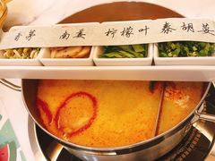 -樾餐厅泰式海鲜火锅(民歌湖店)
