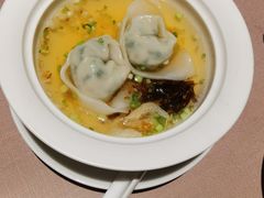 刀鱼馄炖-新荣记(南京西路店)