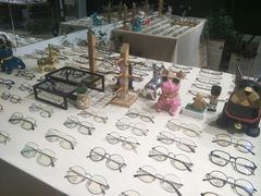 -肆兮眼镜·蔡司·徕卡战略合作店(大坪店)