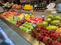 -每日新鲜水果吧(芮欧百货店)