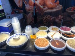 -八一路好吃街(雨田商务大厦店)