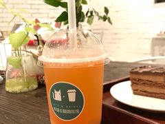 -有猫主题·治愈系猫咖(曾厝垵店)