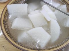 -一品红烧鸭特色川菜(三岔湖店)