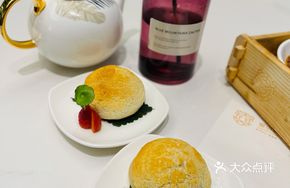 Crispy BBQ Pork Bun