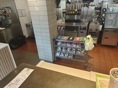 -麦当劳(乳山路店)