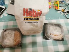 -The Habit Burger Grill 哈比特汉堡(复兴soho店)