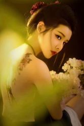 -虞美人汉服摄影
