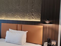 -万泊酒店(长沙五一广场国金中心店)