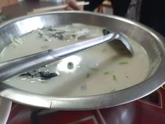 -雪湖煜辰鱼头老店(雪野湖店)