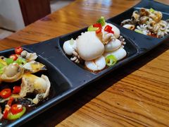 -东来菜馆•手抓海鲜家常菜•海鲜锅贴(鸽子窝店)