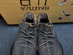 -吾净球鞋奢侈品洗护修复中心(汉街SKP店)