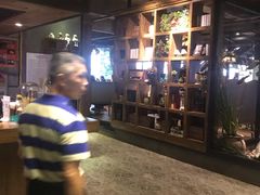 -屋顶花园餐厅(步行街老地王大厦店)