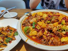 -俭寨大盘鸡·手抓肉·烧烤新疆菜(乌苏路店)