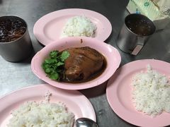 -Kha Mu Charoensang(Silom)